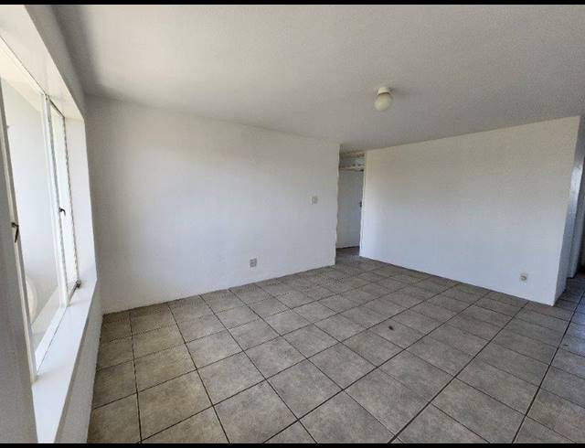 2 BEDROOM FLAT SOLD IN PINETOWN CENTRAL
